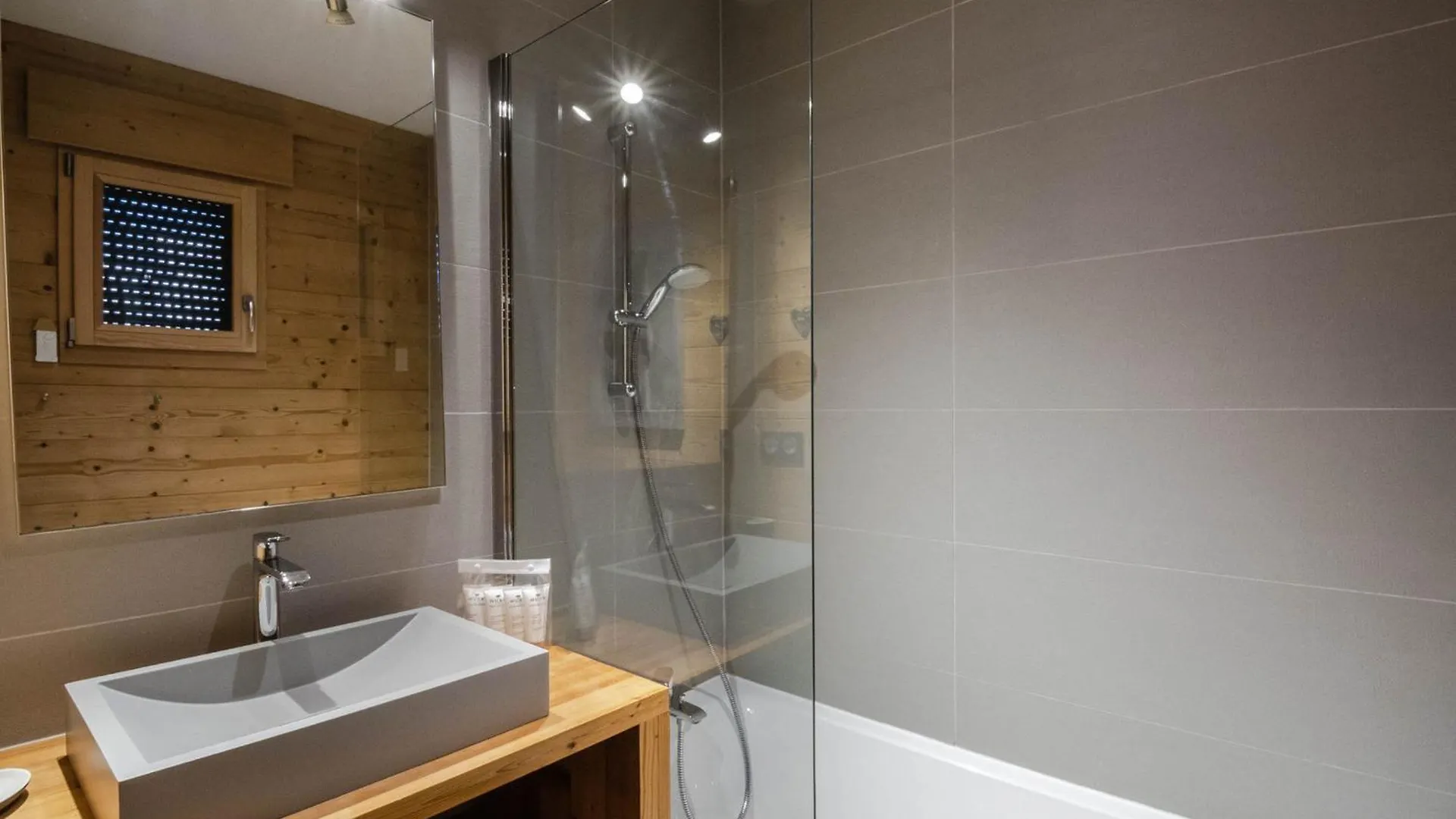 Chalet Moderne 4* Avec Sauna, Tv Et Parking A Argentiere - Fr-1-343-180 شامونكس فرنسا
